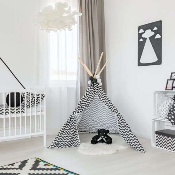 Black and white room decoration